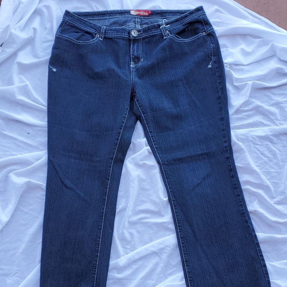 Apt 9 Jeans with rhinestone, bootcut